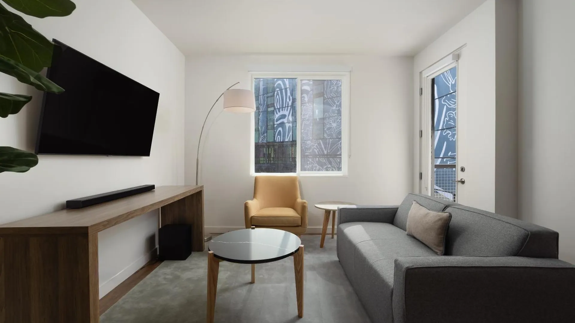 פיניקס Sentral Alloy Midtown