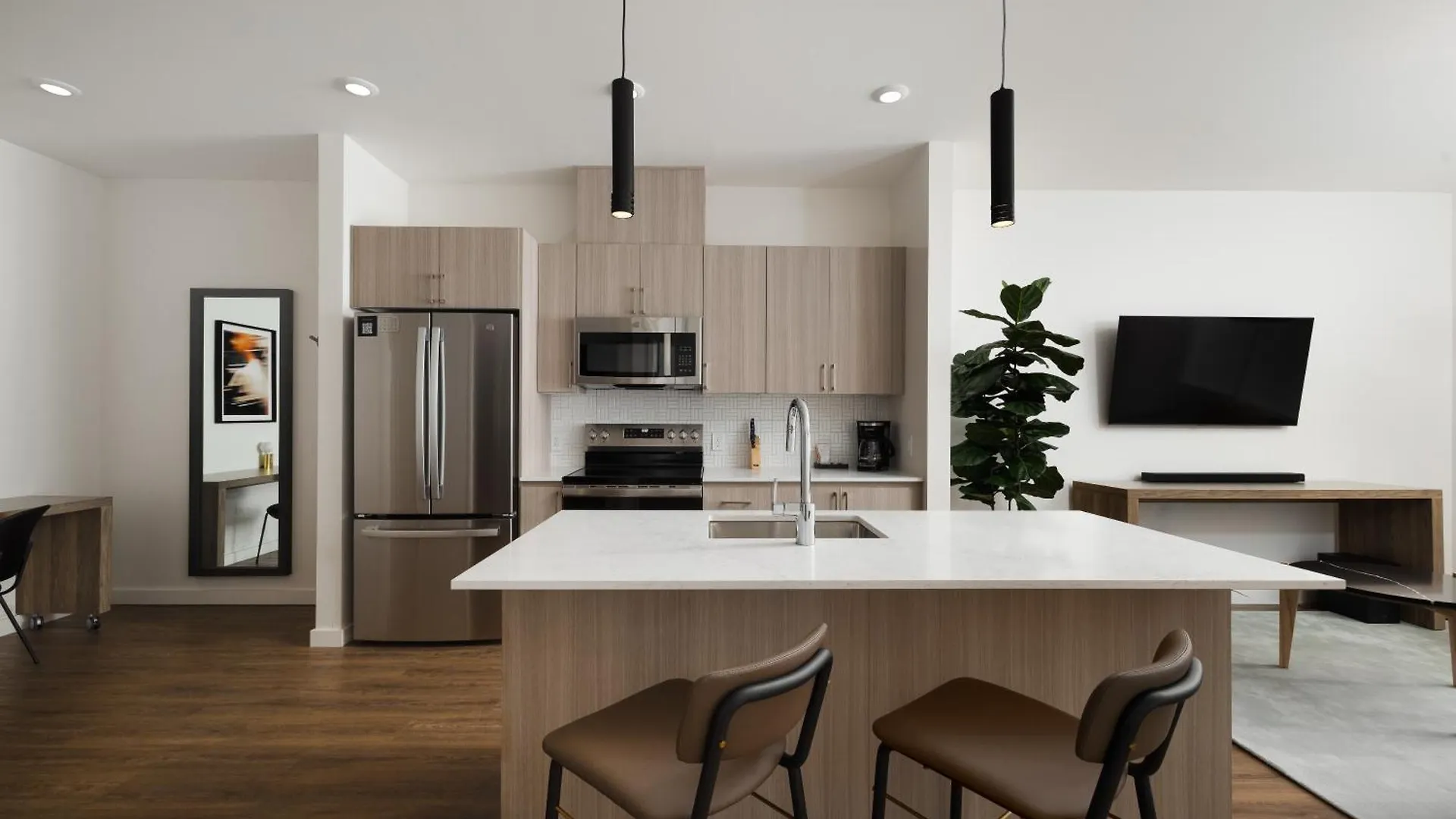 פיניקס Sentral Alloy Midtown